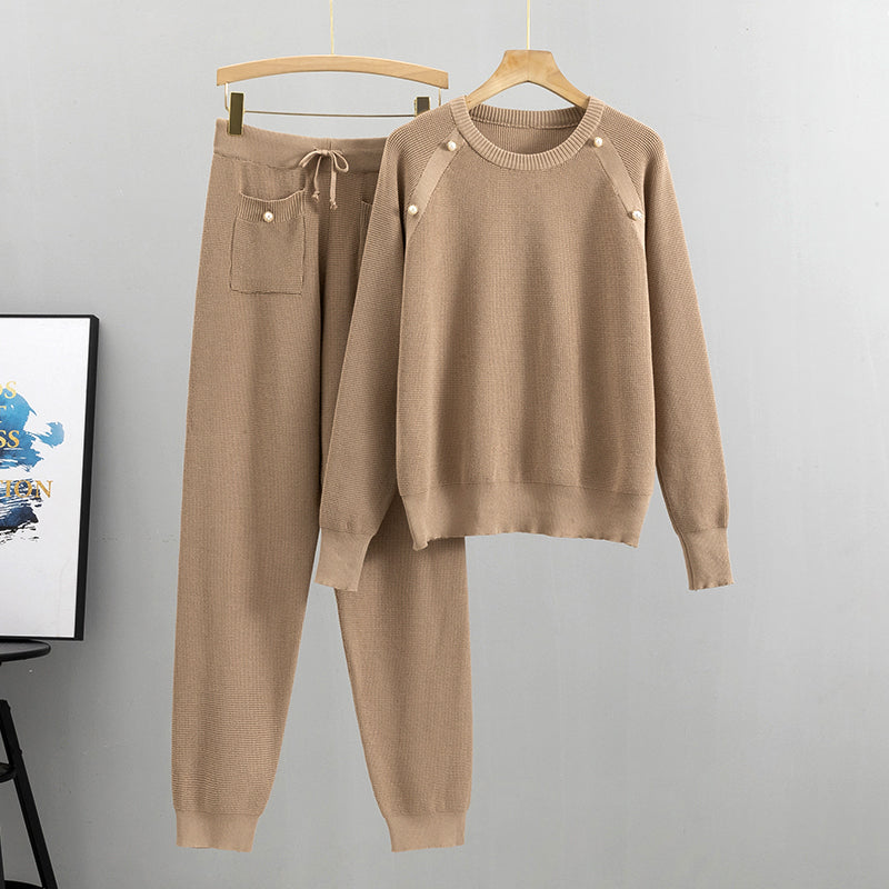 CALORA_ Set van gebreide trui en broek met kralen voor dames in de lente en herfst