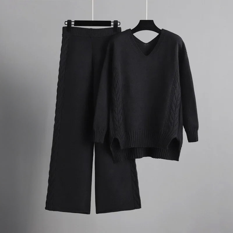 CALORA_ Set van gebreide trui met V-hals en wijde broek voor dames
