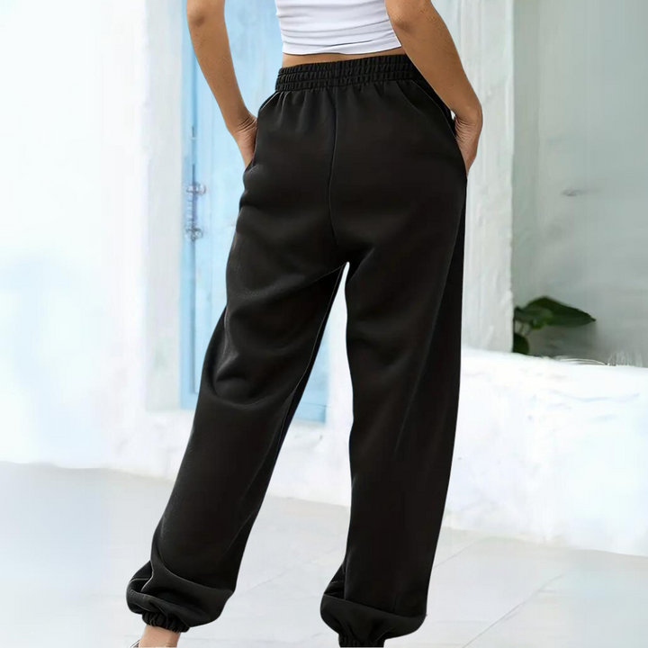 CALORA_ Velvetta | Relaxte Joggingbroek met Hoge Taille en Wijde Pijpen voor Dames