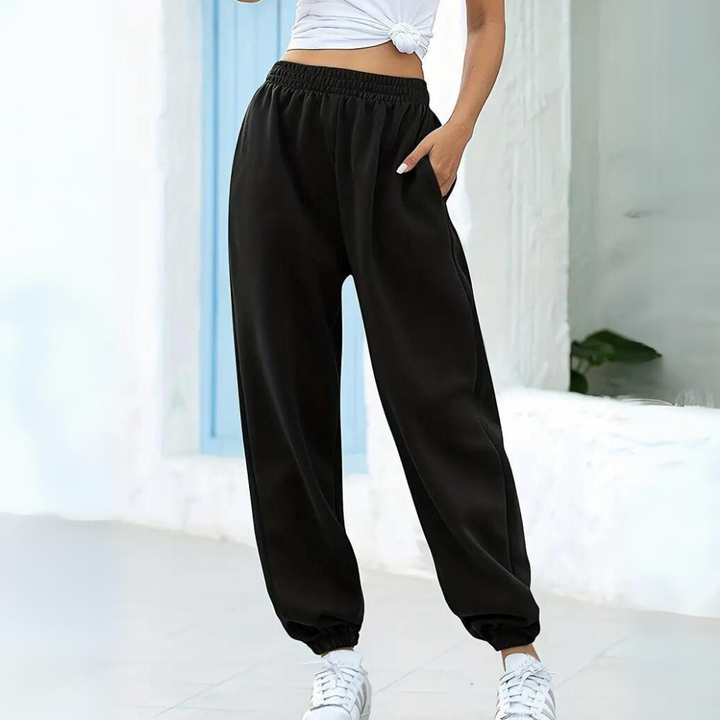CALORA_ Velvetta | Relaxte Joggingbroek met Hoge Taille en Wijde Pijpen voor Dames