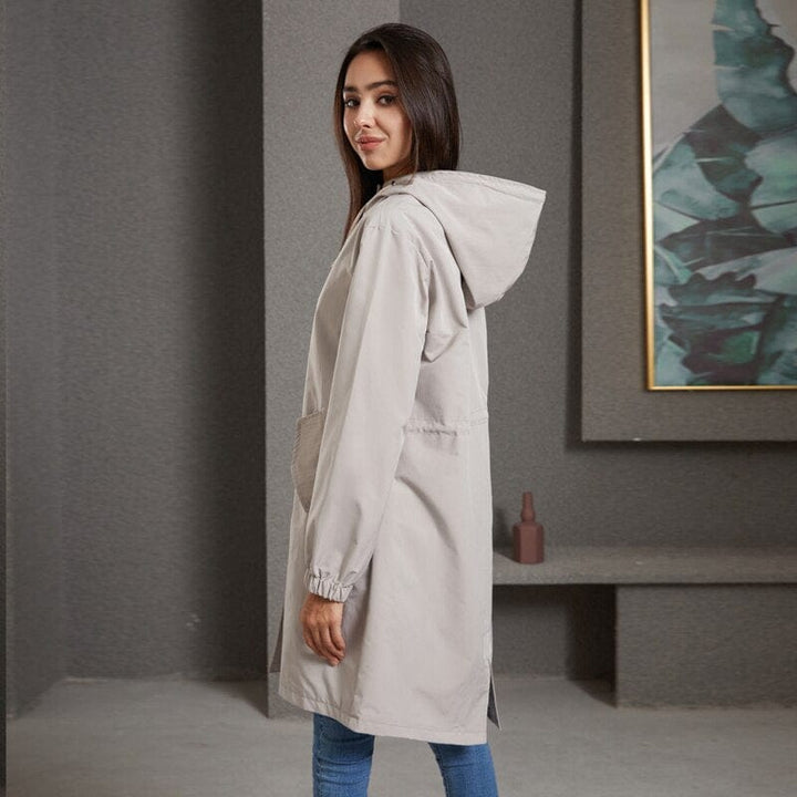 CALORA_ Stella | Waterdichte Lange Trenchcoat met Capuchon