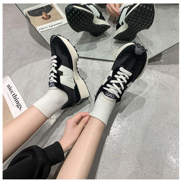 CALORA_ Stijlvolle Damessneakers voor Comfortabele en Modieuze Look