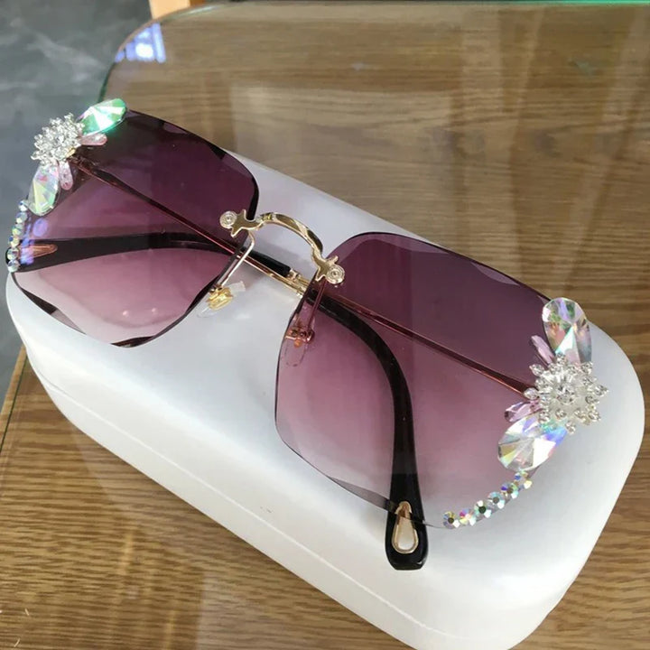 CALORA_ Stijlvolle Zonnebril met UV400 Bescherming en Rhinestones