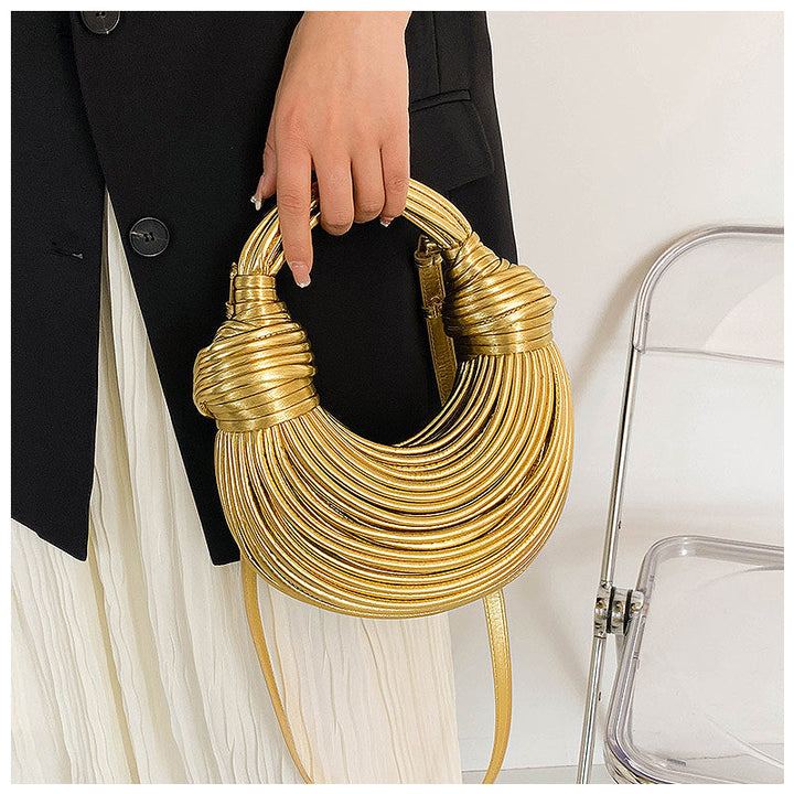 CALORA_ Stylische Dameshandtas van Vegan Leer met Goudkleurige Details