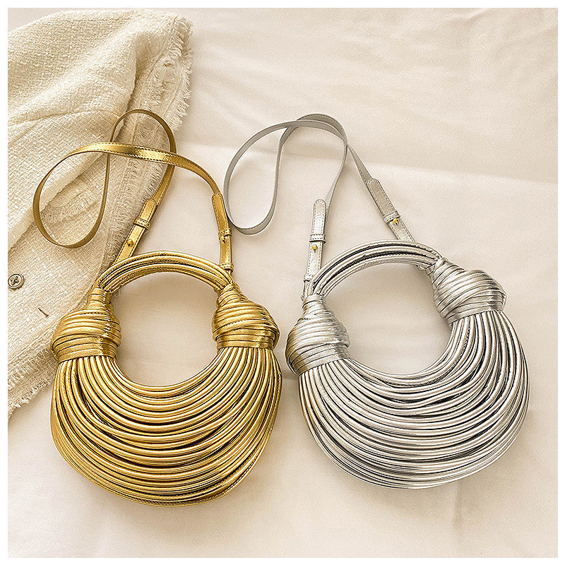 CALORA_ Stylische Dameshandtas van Vegan Leer met Goudkleurige Details