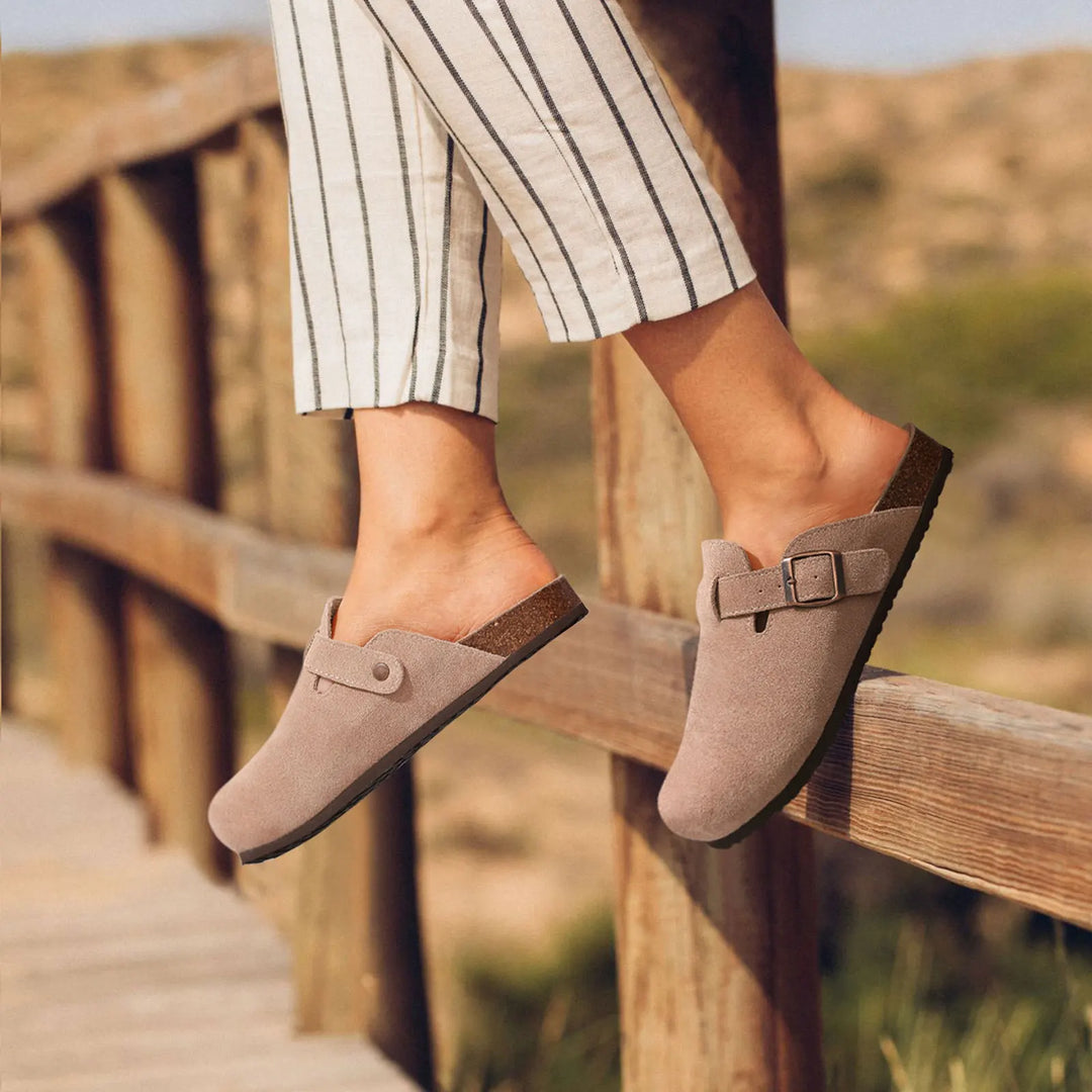 CALORA_ Suède Slippers voor Dames en Heren met Comfortabele Pasvorm