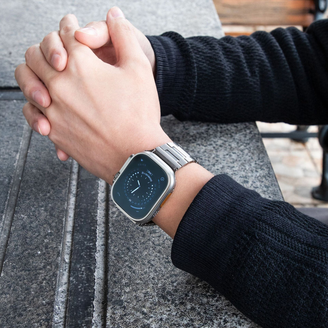 CALORA_ Titanium Band Voor Apple Watch - Lichtgewicht En Duurzaam