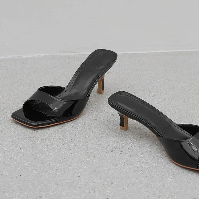 CALORA_ Trendy Dames Slippers met Vierkante Neus en Dunne Hakken