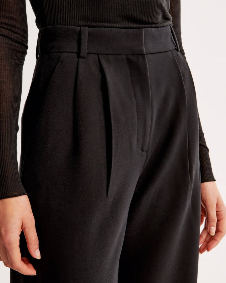 CALORA_ Trendy Getailleerde Vrouwenbroek met Wijde Pijpen