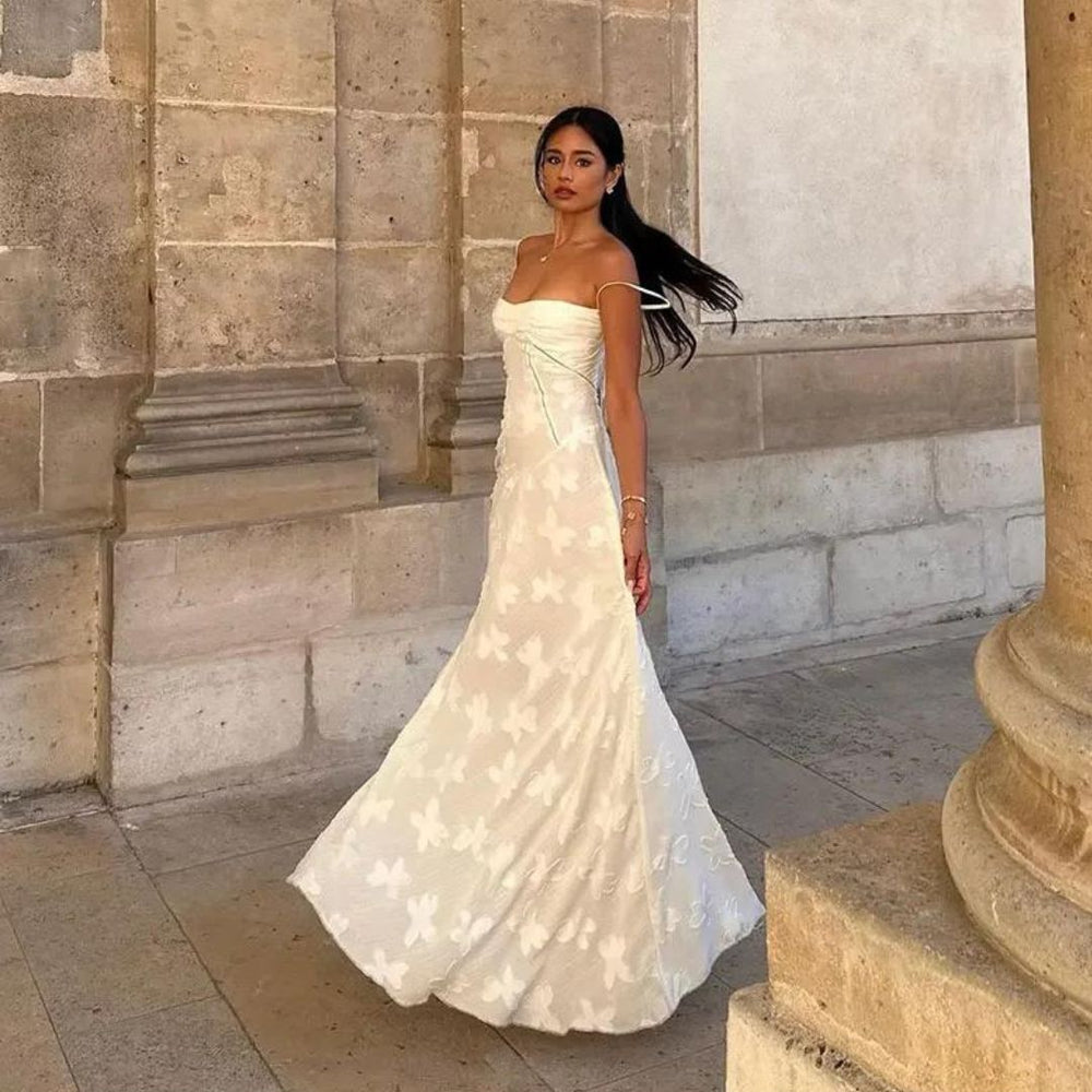 CALORA_ Valentié | Strapless Jasmijn Maxi Jurk met Subtiele Bloemmotief