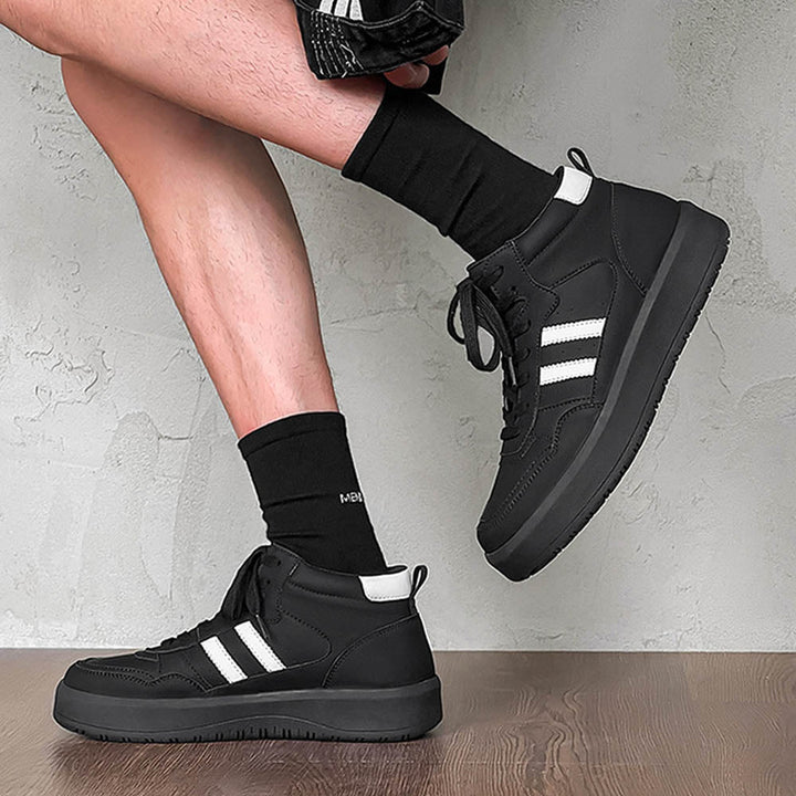 CALORA_ Vanguard | Hoge Sneaker met Vegan Leer en Ronde Neus