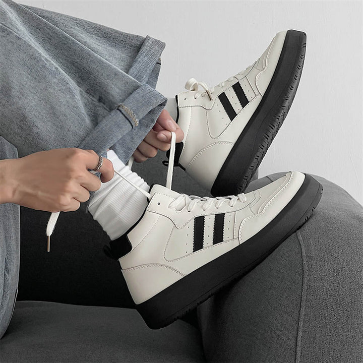 CALORA_ Vanguard | Hoge Sneaker met Vegan Leer en Ronde Neus