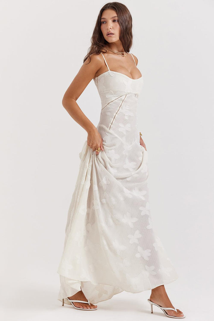 CALORA_ Vintage crèmekleurige maxi jurk met kanten achterkant