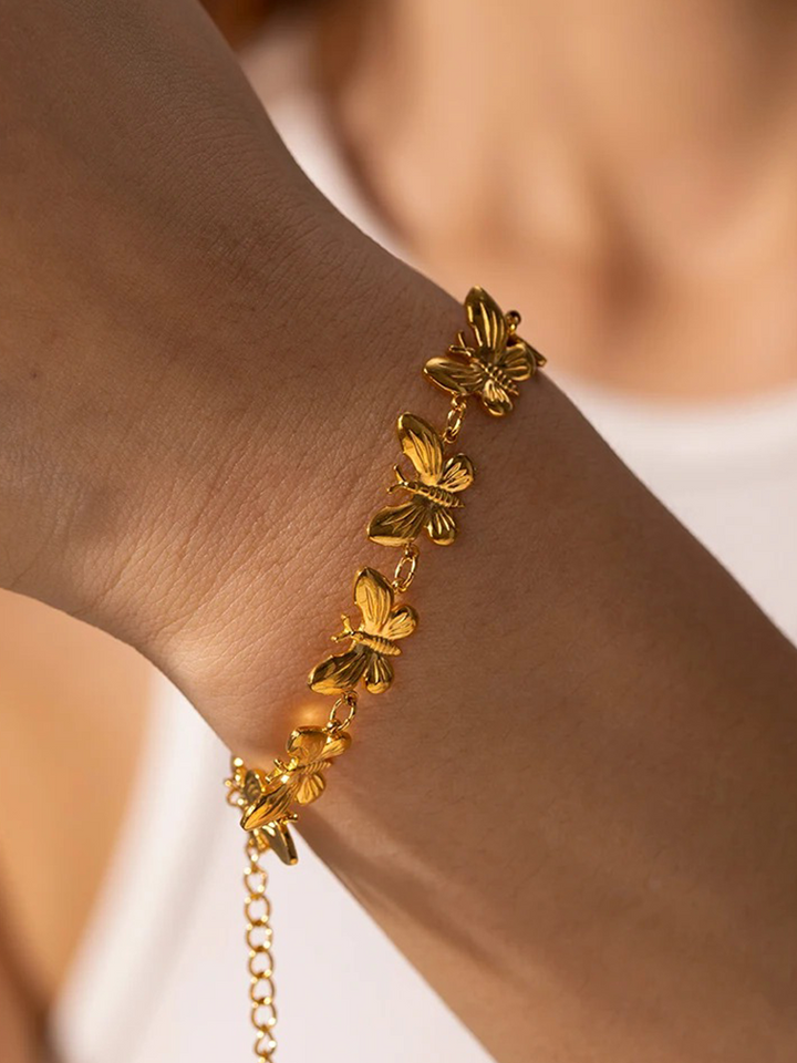 CALORA_ Vlinder Armband Goud van Roestvrij Staal met Luxe Afwerking