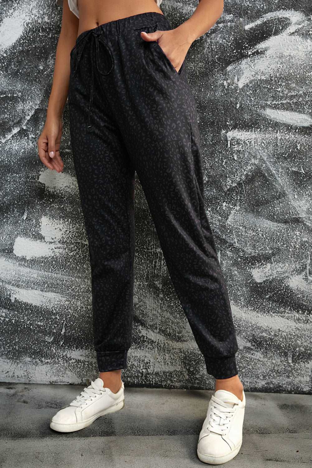 CALORA_ Yasmine | Luipaardprint Joggingbroek met zakken
