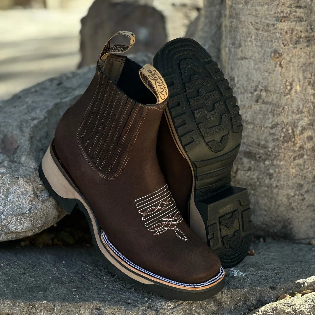 CALORA_ Klassieke Cowboylaarzen Van Duurzaam Leer Voor Unisex