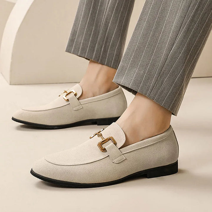 Bossélio | Suède Loafers met Metaal Gesp Detail