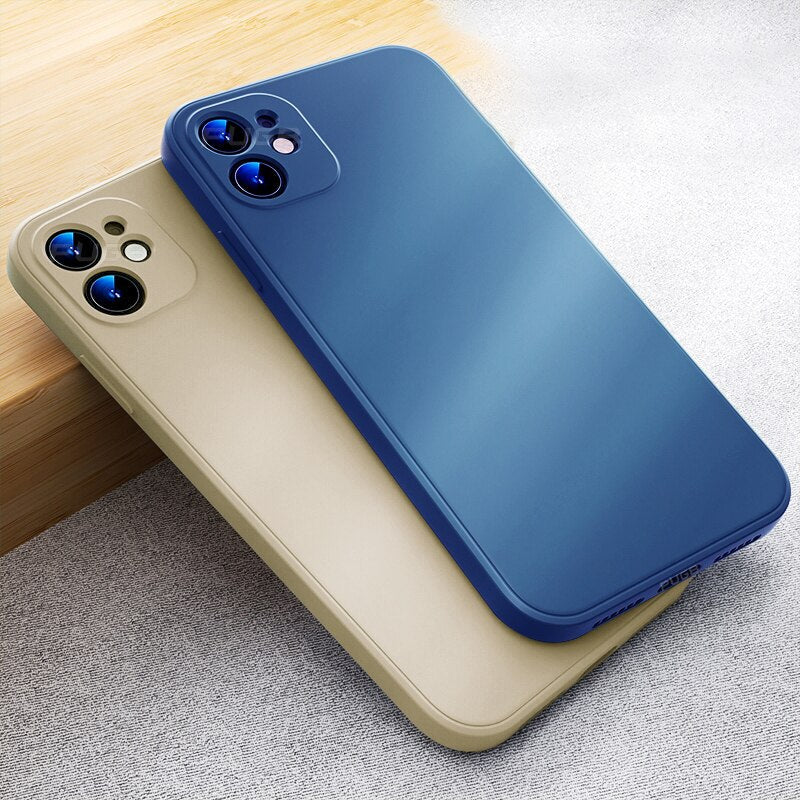 CALORA_ Zachte beschermende Silicone Hoes / case voor iPhone 11, 12 en 13