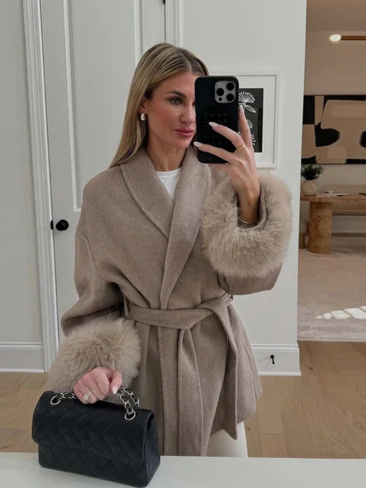 CALORA_ Lace Up Elegance Dames Mantel Voor Stijlvolle Winterlook