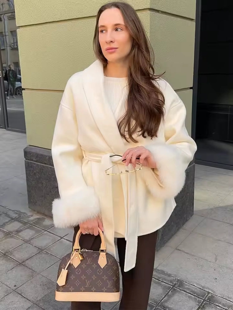 CALORA_ Lace Up Elegance Dames Mantel Voor Stijlvolle Winterlook