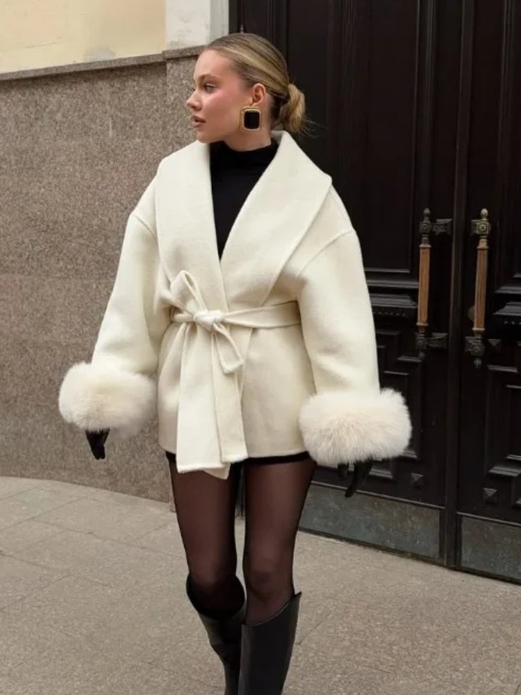 CALORA_ Lace Up Elegance Dames Mantel Voor Stijlvolle Winterlook