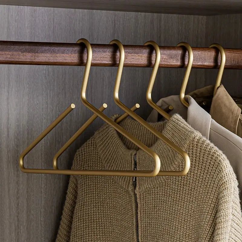 CALORA_ Luxe Metalen Kledinghanger - 3 Stuks - Massieve Matte Hanger voor Zware Kleding