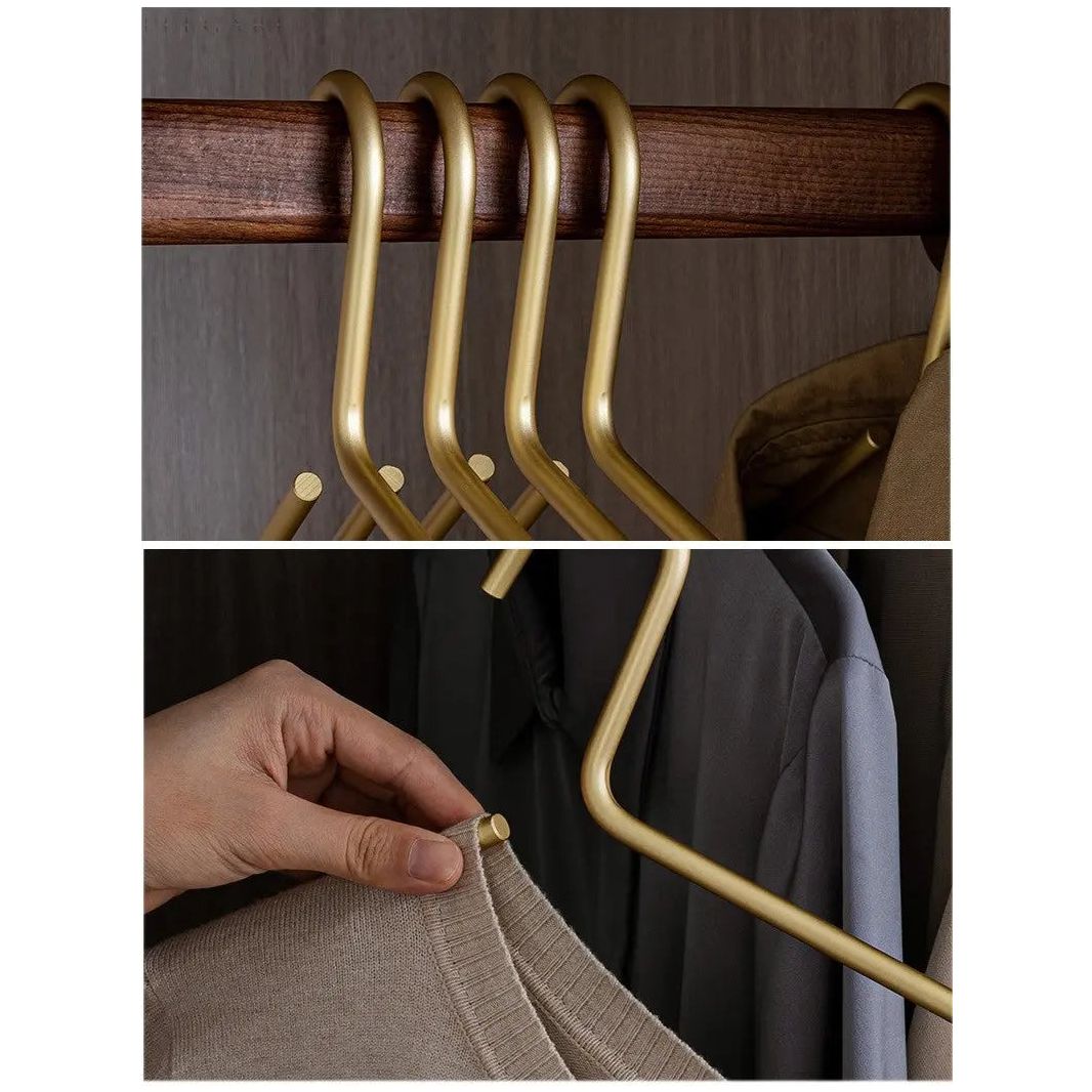 CALORA_ Luxe Metalen Kledinghanger - 3 Stuks - Massieve Matte Hanger voor Zware Kleding