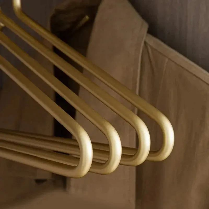 CALORA_ Luxe Metalen Kledinghanger - 3 Stuks - Massieve Matte Hanger voor Zware Kleding