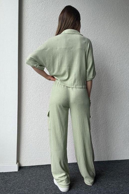 Losse casual overhemd met korte mouwen en rechte broek