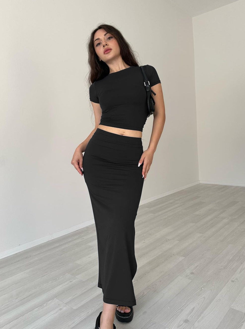 Casual zwarte ronde hals crop top en rok set