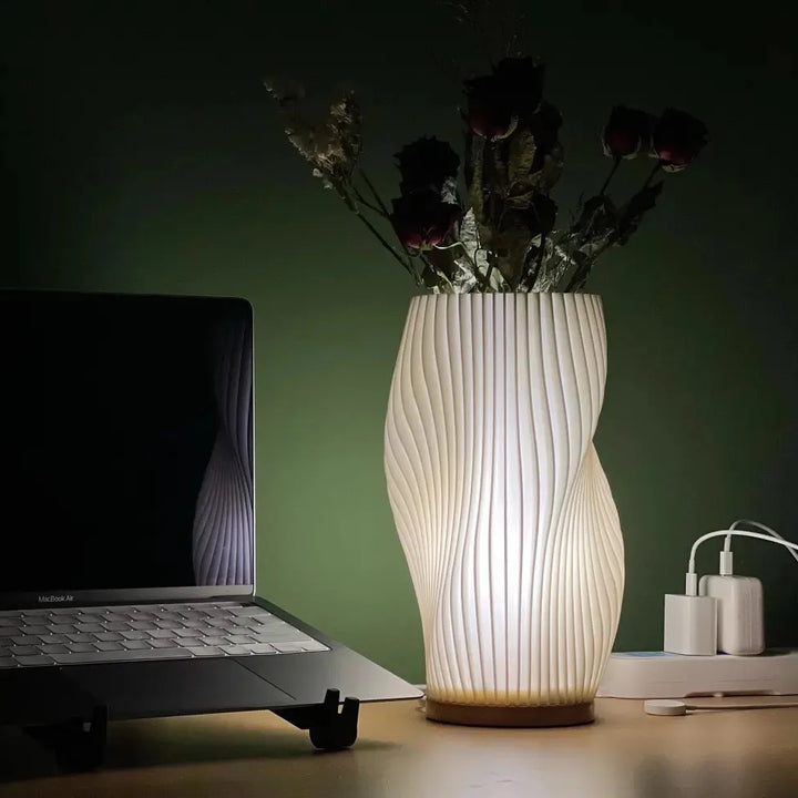 CALORA_ Pablité 'Serene Wavecrest'| Moderne Tafellamp met Golfvormige Shade