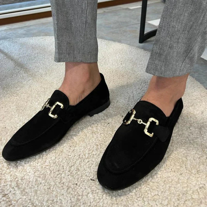 Bossélio | Suède Loafers met Metaal Gesp Detail