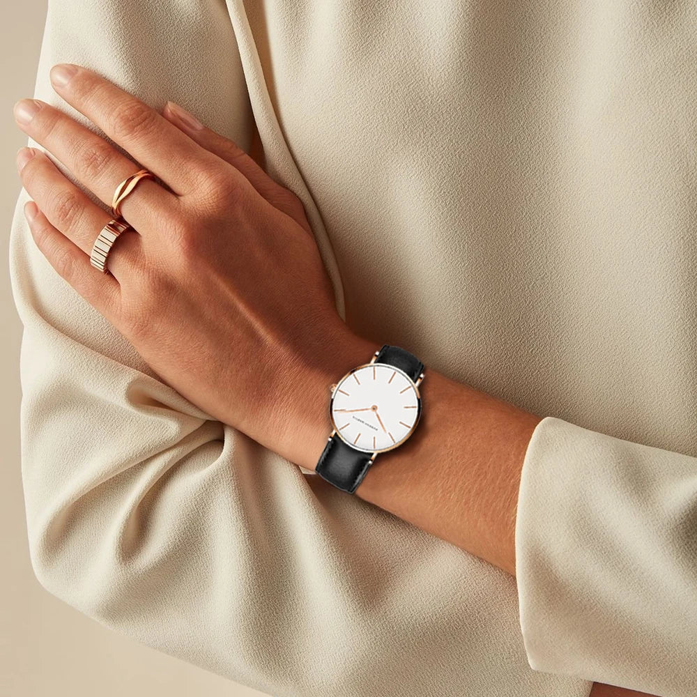 Diamira | Ronde Tijdloze Minimalistische Horloge met Lerenband