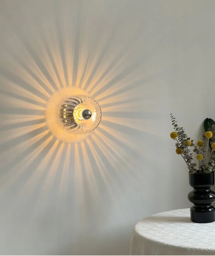 CALORA_ Pablité 'Sunbeam' | Moderne Glas Wandlamp in Nordic Bauhaus