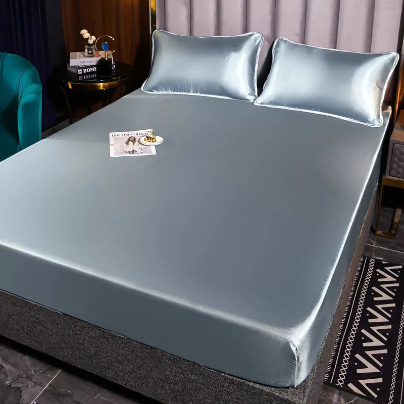 CALORA_ Wasbaar Luxe Satijnen Elastisch Hoeslaken voor een Tweepersoonsbed
