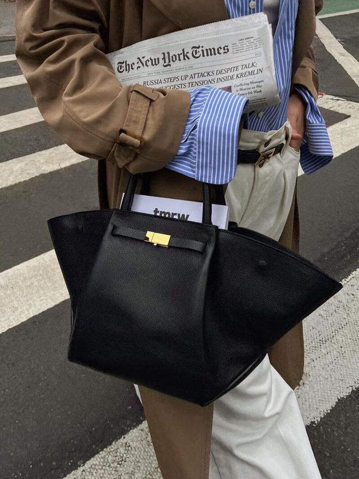 Stijlvolle Wildlederen Shopper Tas met Schoudergordel en Gouden Sluiting