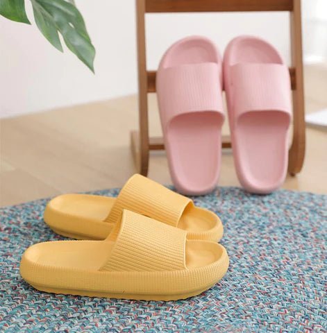 Adana | Comfy Wolk Slippers - Zwart - #Calora#