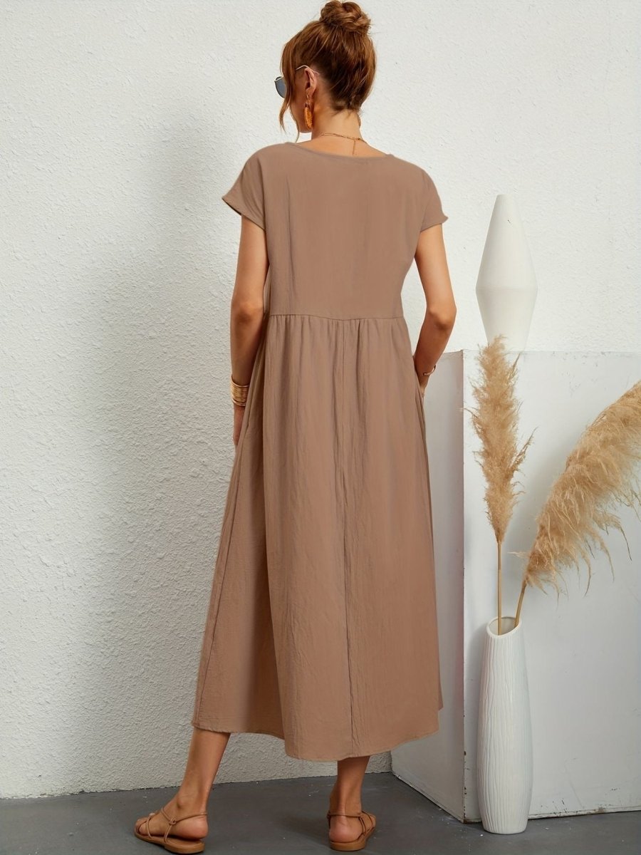 Amiro | Elegante Jurk met ronde hals - Dress - Khaki - #Calora#