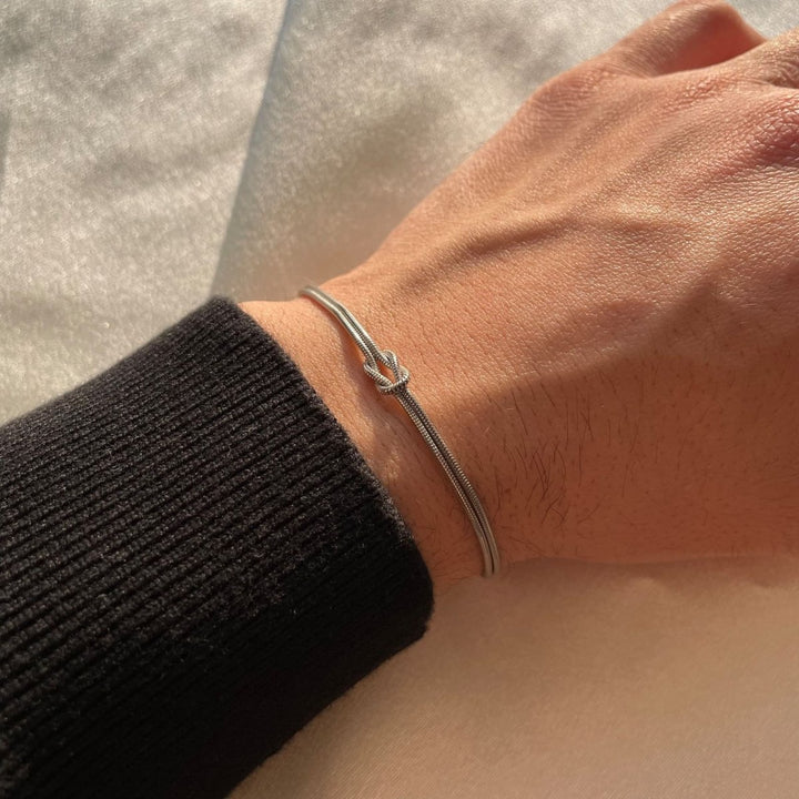 Amour | Minimalistische armband liefdesknoop - Zilver - #Calora#