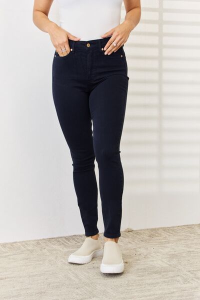 Elvira | Zwart geverfde Skinny Jeans met buikcontrole