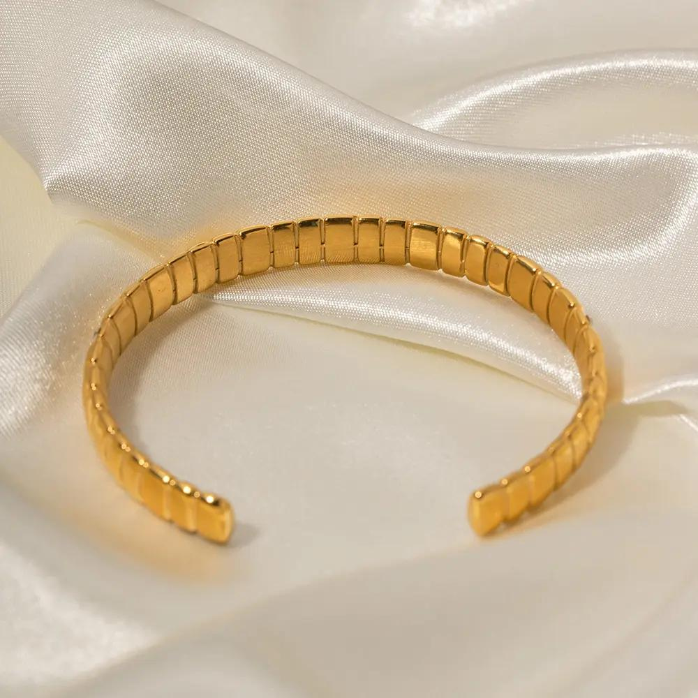 Brivelle | Elegante Gouden & Steen Armband Bangles