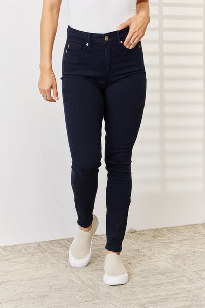 Elvira | Zwart geverfde Skinny Jeans met buikcontrole