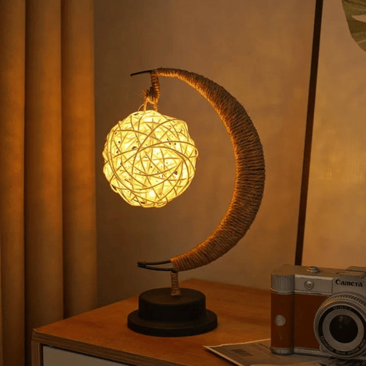 MoonLamp | Halve Maan Nacht Lamp - Decoratie nacht lamp - Betoverende Touw Bal - #Calora#