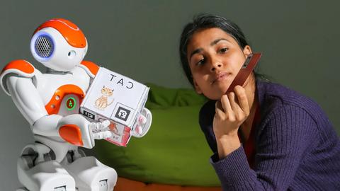 CALORA_ Voltify | High-Tech Kunstmatige Intelligentie AI Robot